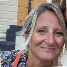 👋🏡 Bienvenue à nos nouveaux alternants 👋🏡 Nous élargissons notre équipe  avec l'arrivée de trois nouveaux alternants, Alexia, Christopher et Ewan,  en tant que conseiller en immobilier neuf…