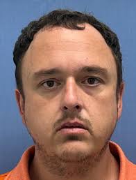 OWENS,AUSTIN LAVOYE Details SID 50596216 Risk Level NOT REPORTED Ending  Registration Date (Projected) LIFETIME Verification Requirement ANNUALLY  Sex Male Race White Ethnicity Non-Hispanic Height 6'1" Weight 248 lbs Hair  Color BROWN Eye