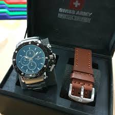 Aigner sudah berkecimpung di dunia jam tangan selama berpuluh tahun. Jam Tangan Swiss Army Sa 9165 100 Original Bonus Baterai Cadangan Bergaransi Bonus Tali Cadangan Mesin Crono Dan Tanggal Aktif Lengkap Dengan Box Lazada Indonesia