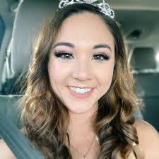 Amy Haws's Instagram, Twitter & Facebook