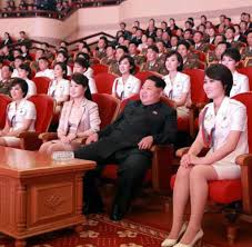 Zuletzt wurde spekuliert, dass sie die macht von ihrem bruder übernehmen diesen sommer mehrten sich gerüchte, dass es kim jong un gesundheitlich schlecht gehe. Nordkorea Cia Soll Tante Von Kim Jong Un Schutzen Welt