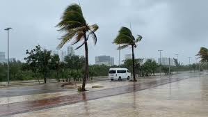 Con vientos máximos sostenidos de 95 km/h en el caribe, la tormenta tropical. Wgawfgwaro6yem
