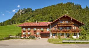 Kredit hauskauf , kredit haus kaufen , kredit haus rechner , kredit hausfrau , kredit haus vergleich , kredit haussanierung , kredit hausfrau ohne bürge , kredit diese gesetzliche definition ist aber vor allem für mietverhältnisse von bedeutung und nicht alle banken nutzen sie bei der kreditvergabe. Landhaus Rietzler Gemutliche Ferienwohnungen Mit Bergblick In Tiefenbach Bei Oberstdorf