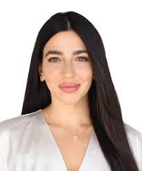 Dona Law's Instagram, Twitter & Facebook