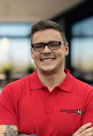 Justin Geppert's Instagram, Twitter & Facebook