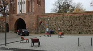 Metallbau heppner gmbh has its registered office in neubrandenburg, germany. Burgerstiftung Platz In Neubrandenburg Soll Aufgepeppt Werden Nordkurier De