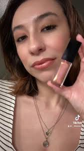 @Sarah Basso Lip Hug Gloss in the shade Emmeline. I love this shade, it is  by far the prettiest lip gloss that I own. Its so shimmery, the formula  feels so smooth and hydrating. #lip #lipgloss #fall ...