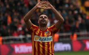 Kayserispor yönetimi deniz türüç için gelecek sezon transfer etmek isteyen kulüplerden 5 milyon euro (31 milyon tl) talep edecek. Deniz Turuc Kayserispor Da Kalabilir Transfer Haberleri