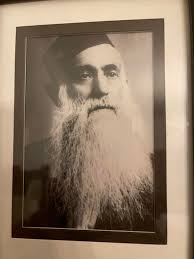 What information is available about Isaac Tontak's life and family?