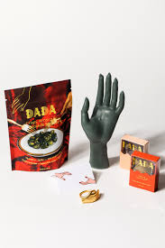 5 easy graham cracker toppings 6 photos. Dada Daily Launches Dinner Party Accessories Plus Four More Clever Finds Architectural Digest
