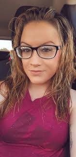 Tami Waller's Instagram, Twitter & Facebook