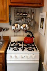 40 Fantastic Rental Apartment Kitchen Organization Ideas Winter Haven In Florid Small Apartment Kitchen Decor Small Apartment Kitchen Kitchen Decor Apartment