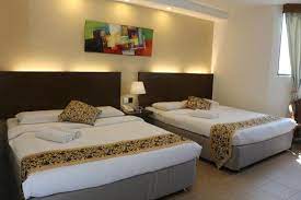 Eagle bay hotel's 128 rooms provide refrigerators, coffee makers, and free bottled water. Deluxe Family Picture Of Eagle Bay Hotel Kuah Tripadvisor