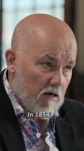 Returning to his beloved Liverpool, English actor Ricky Tomlinson is  inspired by his relative, Jane Cunningham