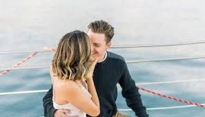 Oct 07, 2020 · that said, you also don't have to stick to more casual vow renewal dresses if you're feeling a bold and dramatic look. Our Favorite Stores To Buy Dresses For Engagement Sessions Jocelyn Spencer