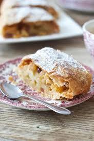 Wiener Apfelstrudel Sweets And Lifestyle Rezept Apfelstrudel Rezept Strudelteig Rezept Wiener Apfelstrudel