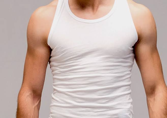 male-chest-contouring - Ottawa Institute of Plastic Surgery
