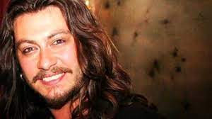 Before rising to fame with his musical and screen projects, akarsu worked as an entertainer in beach resorts. Scenario Ok The Life Of Baris Akarsu Becomes A Movie Latest News