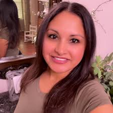 Am I the only one whose daughter is staying in-state and living at home  with me? No dorming — and honestly, I'm so happy she's staying with me ❤️