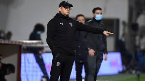 Dijon have scored in their last 6 games. Ligue 2 Nimes S Impose Contre Dijon Vite Reduit A Dix Eurosport