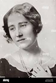 His wife elizabeth hi-res stock photography and images