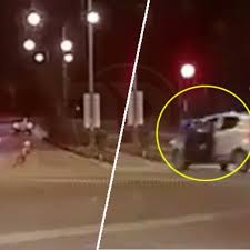 Budak kereta vs budak moto full movie final part. Tiba Tiba Pintu Terbuka Dan Budak Tercampak Keluar Dari Kereta