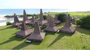 7 Destinasi Wisata di Pulau Sumba yang Wajib Kamu Kunjungi, Uniknya Pantai  Mbawana - Pos Kupang