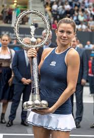 Giorgi's form was quite up and down in 2020. Camila Giorgi Erste Italienische Linz Siegerin Tennis Derstandard De Sport