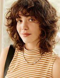 However, if you choose the right haircut, then you will be able to fortunately, here you have 30 best short curly hairstyles 2014 that you can choose from once you decide that you are ready for that change of look. Short Curly Bobs 2014 2015 Bob Haircut And Hairstyle Ideas Short Curly Haircuts Curly Bob Hairstyles Curly Hair Styles Naturally