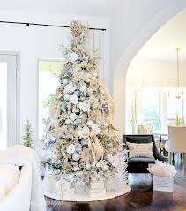 Christmas trees 2017 poll is here christmas trees are appearing in the main european cities. Dreamy New Christmas Tree Decor Gold Designs