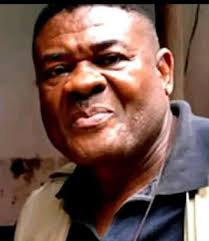 ATENÇÃO! O LUTO NACIONAL NÃO PRESSUPÕE A SUSPENSÃO DAS ACTIVIDADES  LABORAIS. O Presidente João Lourenço, Decretou o Luto Nacional, nos termos  da Lei n.° 5/11, de 21 de Janeiro (Lei sobre o