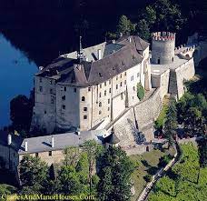 Hrad český šternberk foto a video: Hrad Cesky Sternberk Cesky Sternberk Castle Benesov District Central Bohemian Region Czech Republic Www Castlesand European Castles Europe Castles Castle