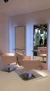 New Arredamenti Per Negozi Di Parrucchieri Barbieri Ceriotti Nuovi Tessuti Modelli E Colorazioni A Breve Disponibili Arredamento Salone Arredamento Interni