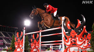 Then lisen bratt fredricson sat and watched the competitions in front of the tv screen. Ypwynsdf5na Em