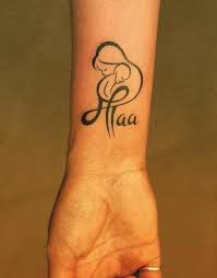 Tattoo design ideas 150 exclusive mother tattoos ideas for men & women. Finger Mom Tattoo Family Tattoo For Moms Family Tattoos Momcanvas