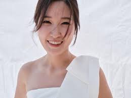 Can't believe it's less than 4 months 'til the big day 🤍 feeling excited  and nervous all at once. 📸 the incredible @talkwg_331young  @alexanderisacc_ @salted.bits