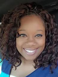 Tracey Marshall's Instagram, Twitter & Facebook