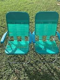 2 Vintage Folding Lawn Chairs Beach Deck Pool Pvc Vinyl In 2020 Pool Decks Outdoor Chairs Lawn Chairs