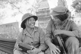 Szerezze be 13.000 másodperces (59.94 kép/s) stung treng ,campuchia, 14 november című stockvideónkat. Pictorial Flashback When Vietnam Freed Cambodia From A Genocidal Regime Vnexpress International