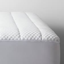 Cool Touch Mattress Pad California King White Made By Design In 2020 Mattress Pad Mattress Cooling Mattress Pad