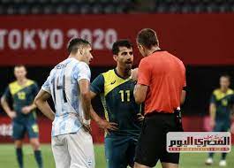 وظهر المنتخب الوطني بأداء دفاعي بحت في الشوط الأول، حيث بدأ شوقي غريب مدرب. 9f79hc Ufcbblm