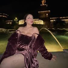 Ayla 🍒 - Tango Live