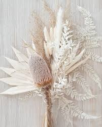 Dried Flowers Brisbane On Instagram Gemma 2 Our Very Popular Gemma Has Been Given An Upgrade To A Large In 2020 Dried Flowers Dried Flower Arrangements Flowers