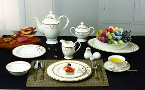 Check spelling or type a new query. Lorren Home Trends La Luna Bone China 57 Piece 24k Gold Floral Design Dinnerware Set Service For 8 Amazon Co Uk Home Kitchen