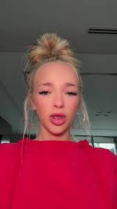 Julia Pecora's Instagram, Twitter & Facebook