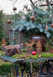 Hof 9 Adventsstimmung Im Garten Ein Quasten Diy Weihnachtsdeko Im Garten Weihnachtsdekoration Garten Weihnachtsdekoration