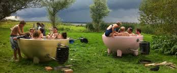 We did not find results for: Hot Tub Tow Behind Gearjunkie