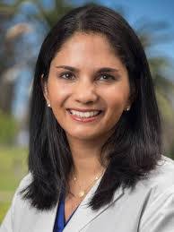 Renee Curtis's Instagram, Twitter & Facebook