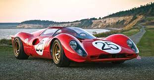 Une voiture de course construite en 1967 pour les épreuves d'endurance : Here S How Much The Ferrari 330 P4 Is Worth Today