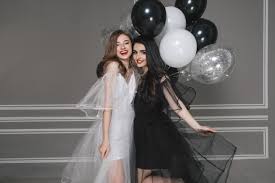 May 26, 2021 · анна тринчер пожаловалась на сотрудников укрзализныци. Top 10 Vechernih Platev Vybor Samyh Izvestnyh Shkolnic Anny Trincher I Lizy Vasilenko Gepur